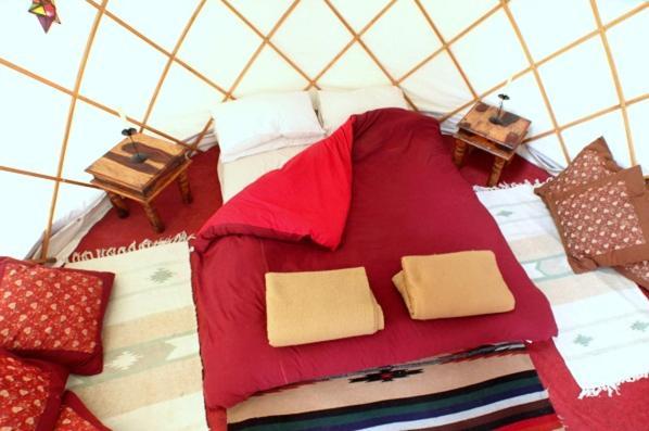 Festival Yurts Hay-On-Wye Hotel Exterior photo