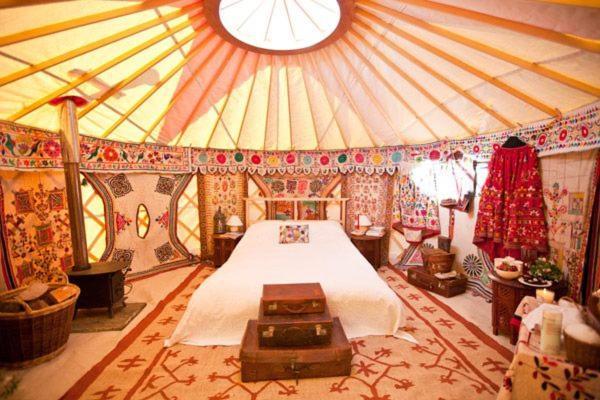 Festival Yurts Hay-On-Wye Hotel Exterior photo